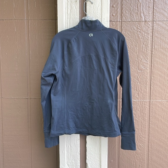 GapFit Jacket - Picture 5 of 6